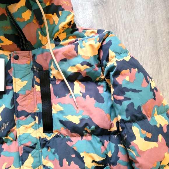 BRAND NEW Jordan Flight Heritage Camo Down Parka Men's Size: XL - Picture 6 of 12